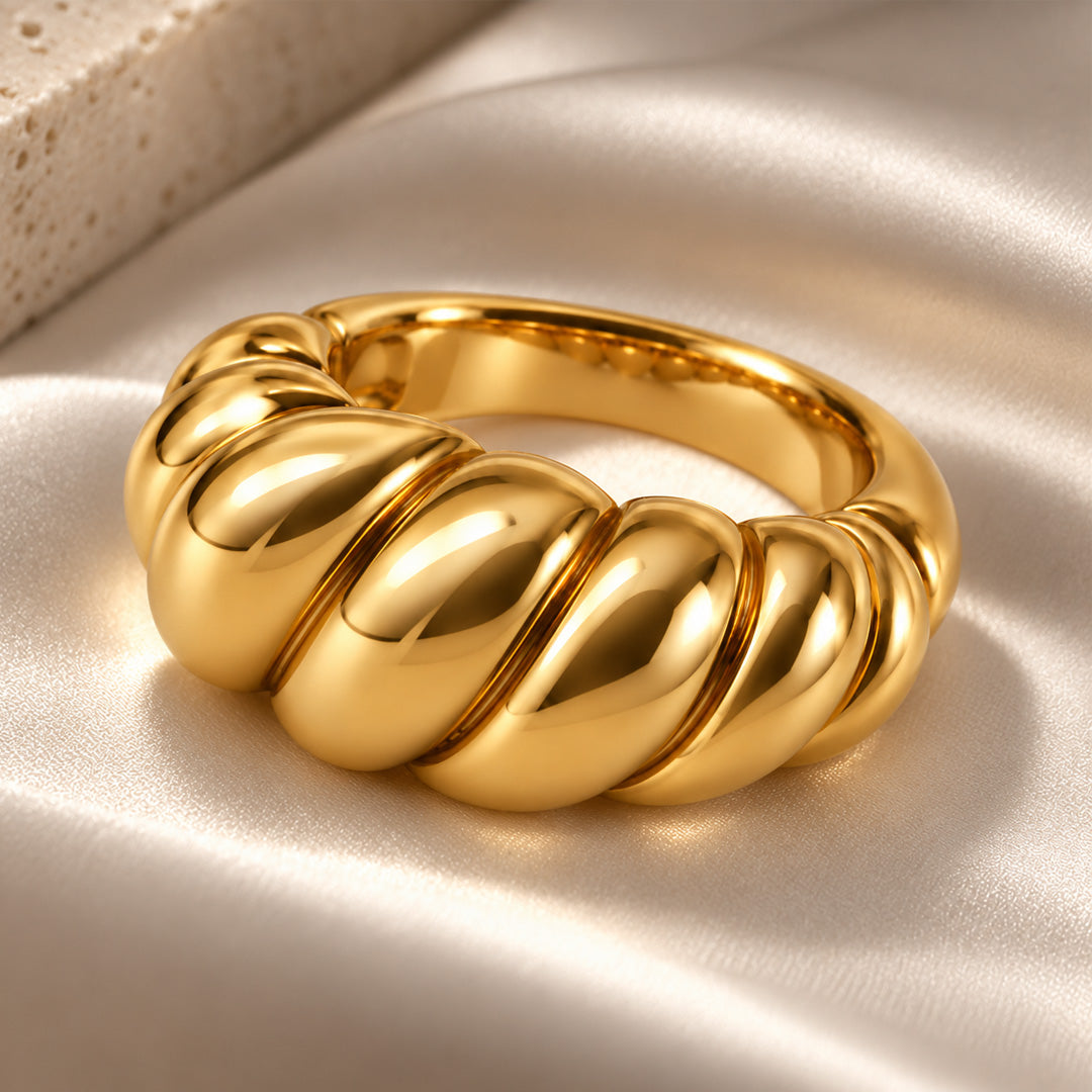 Croissant Dome Ring