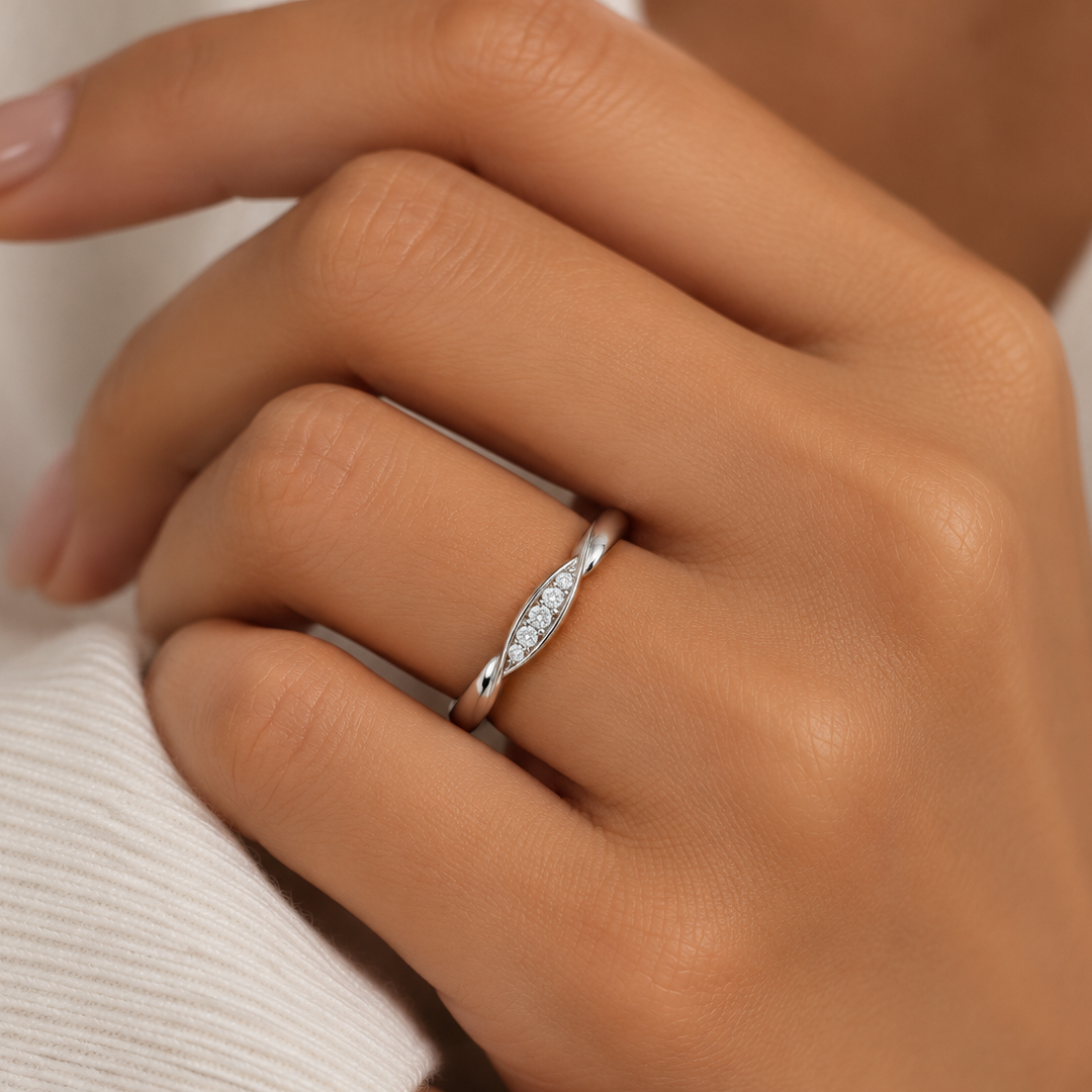 Dainty Leaf promise Ring