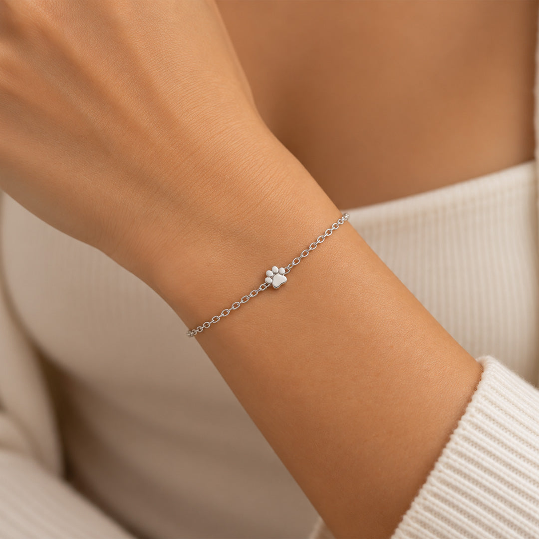 Dainty Pawprint Bracelet