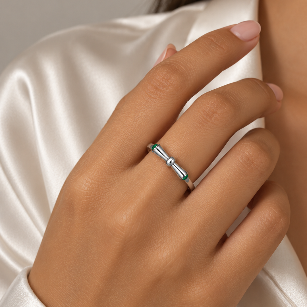 Engravable Graduation Scroll Ring