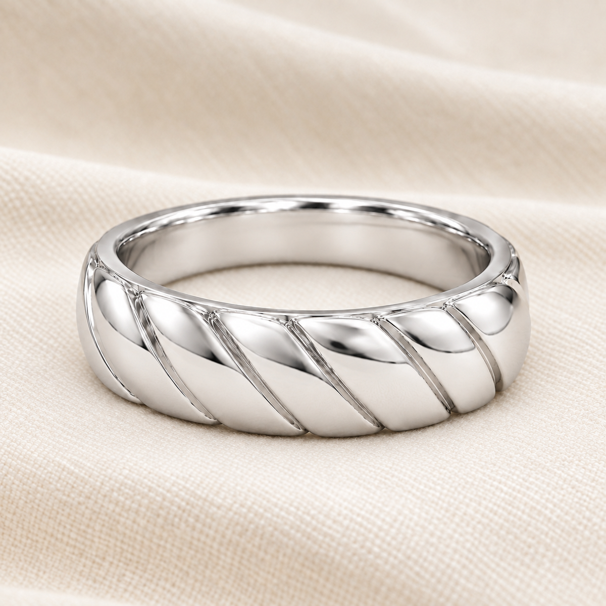 Twisted Band Ring