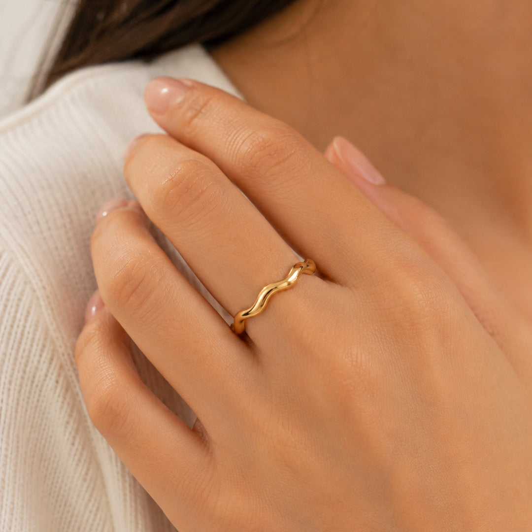Wave Band Ring